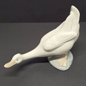 Vintage NAO Lladro Spain White Goose Duck Handmade Porcelain Figurine 1978